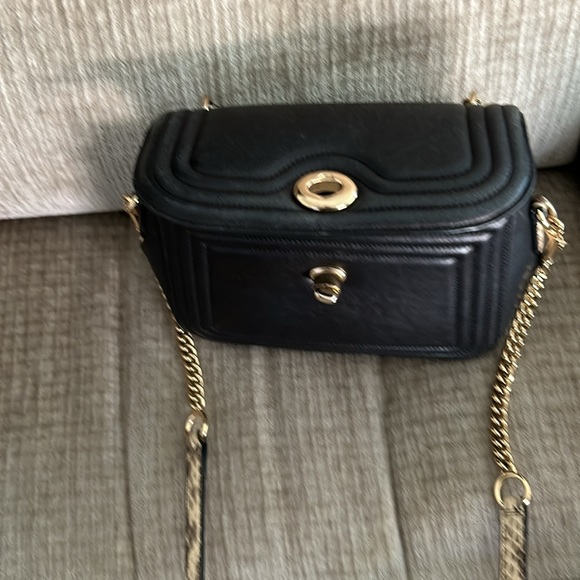 Coach , black, soft leather bag with Marley top and strap - Picture 13 of 15